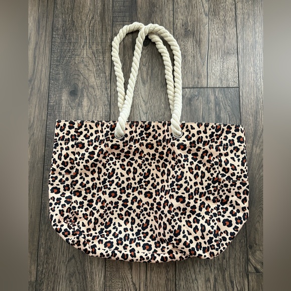 Handbags - Cheetah canvas large tote shoulder beach bag with rope straps